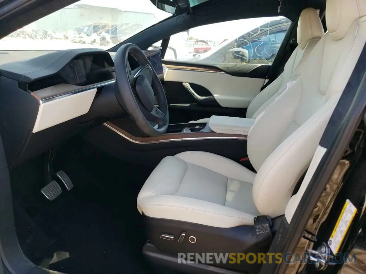 7 Photograph of a damaged car 7SAXCAE53PF391532 TESLA MODEL X 2023