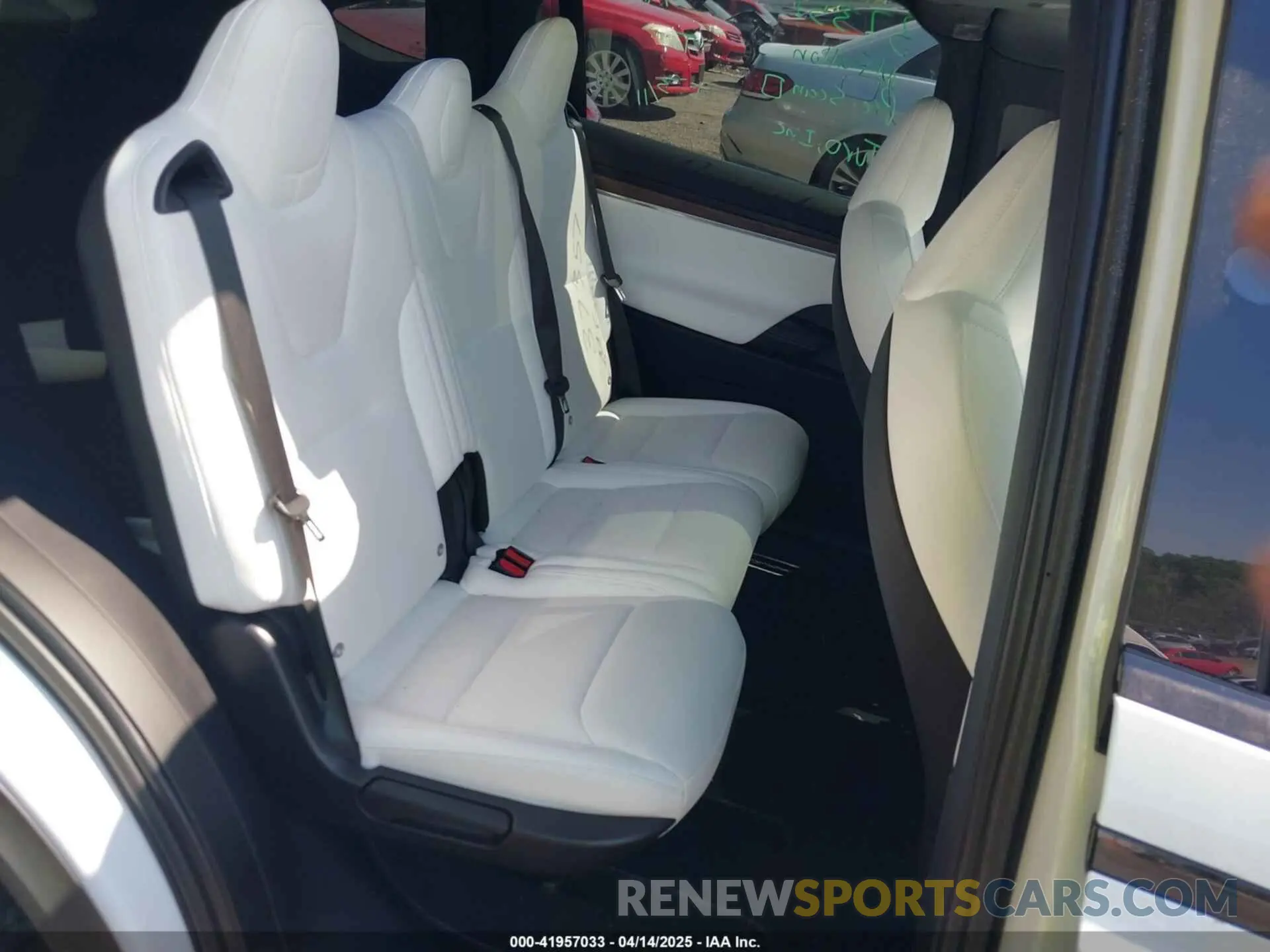 8 Photograph of a damaged car 7SAXCAE57PF385202 TESLA MODEL X 2023