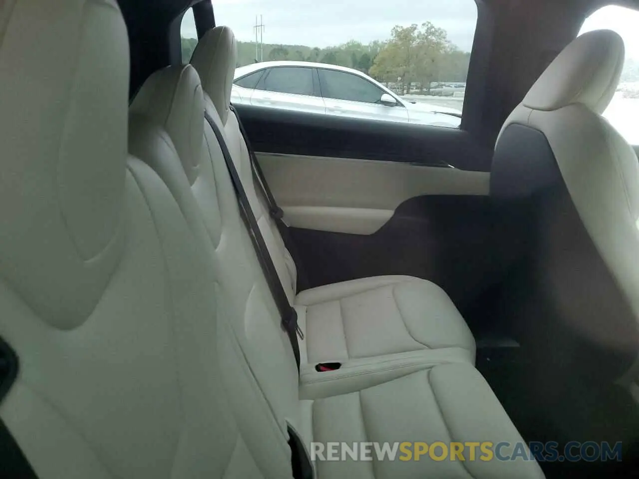 10 Photograph of a damaged car 7SAXCAE58PF373852 TESLA MODEL X 2023