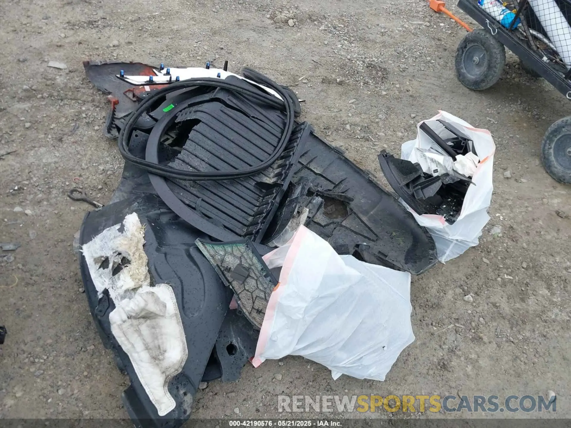 9 Photograph of a damaged car 7SAXCAE58PF385595 TESLA MODEL X 2023