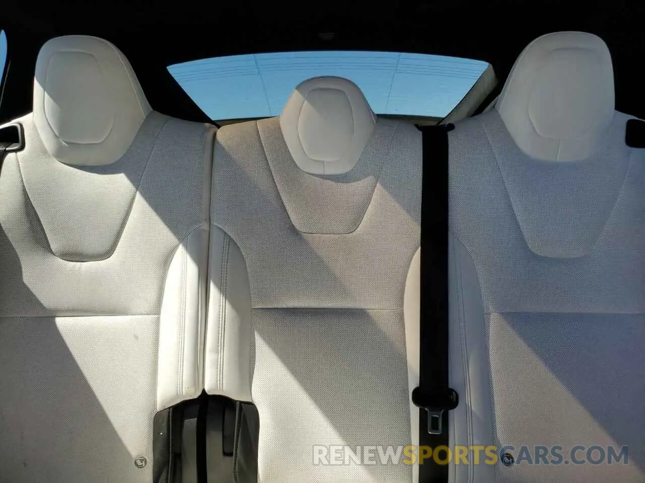 10 Photograph of a damaged car 7SAXCAE58PF395964 TESLA MODEL X 2023
