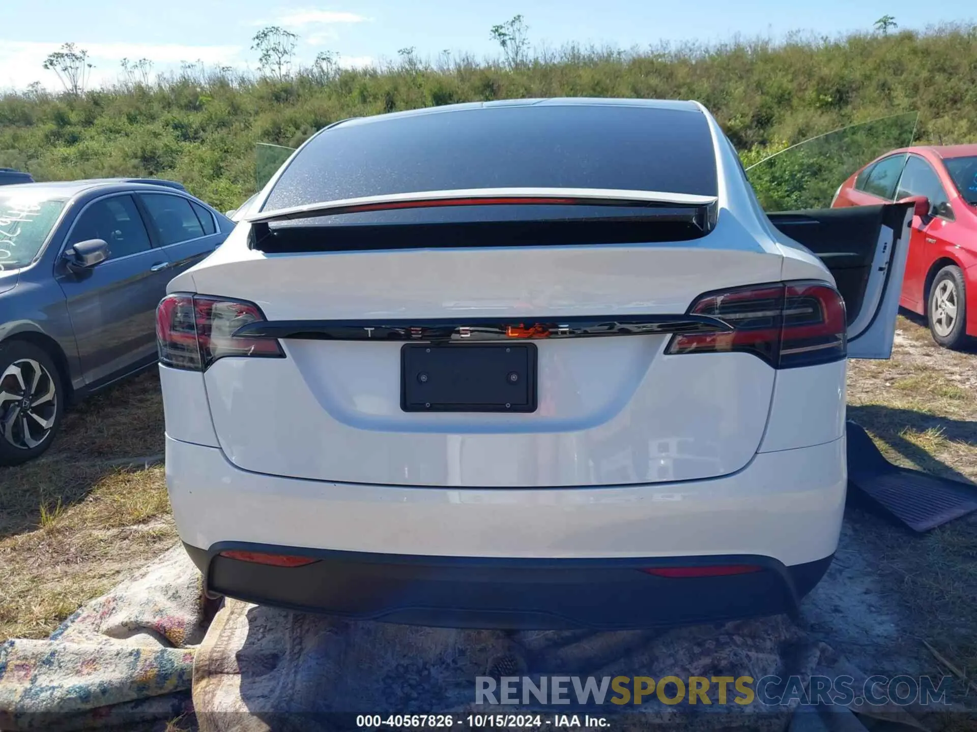 15 Photograph of a damaged car 7SAXCAE59PF384181 TESLA MODEL X 2023
