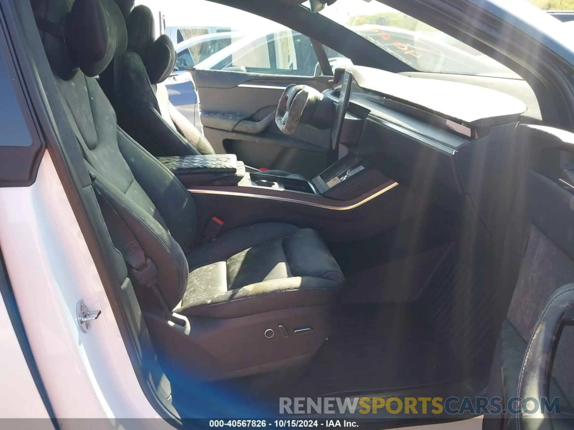 5 Photograph of a damaged car 7SAXCAE59PF384181 TESLA MODEL X 2023