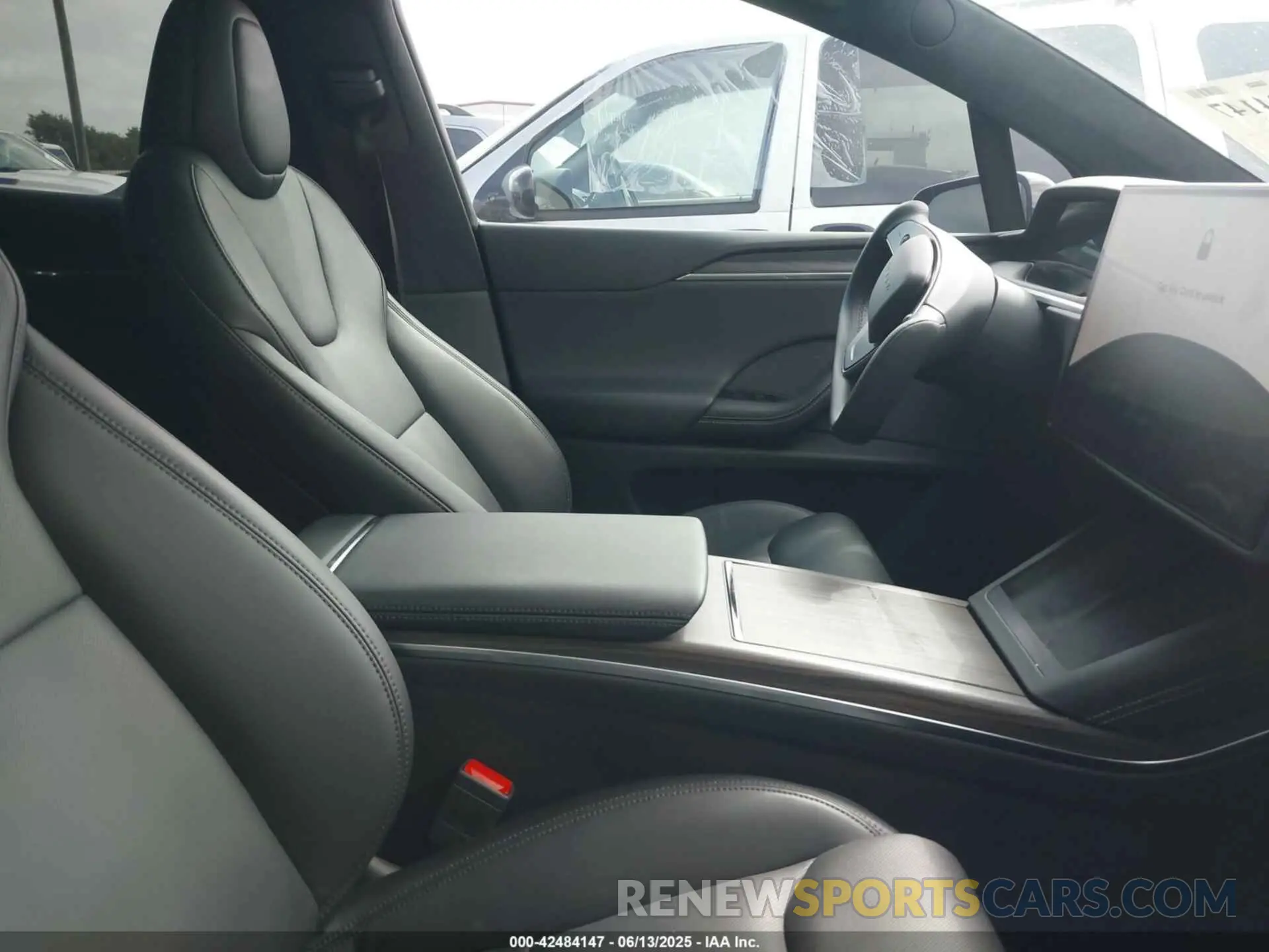 5 Photograph of a damaged car 7SAXCAE59PF400623 TESLA MODEL X 2023