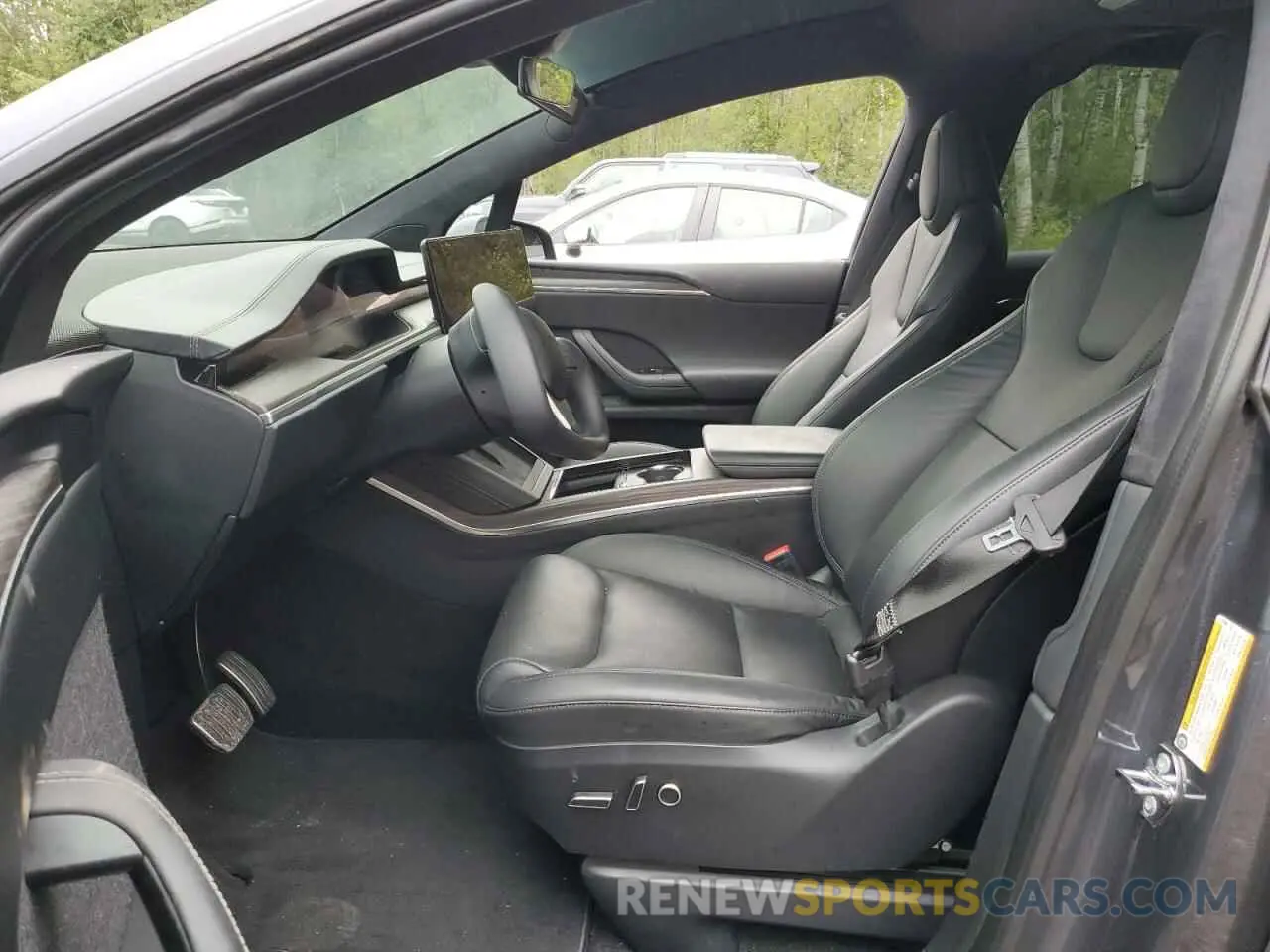 7 Photograph of a damaged car 7SAXCBE50PF374581 TESLA MODEL X 2023