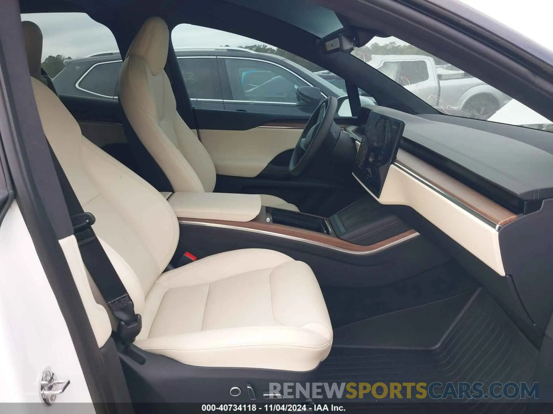 5 Photograph of a damaged car 7SAXCBE51PF397027 TESLA MODEL X 2023