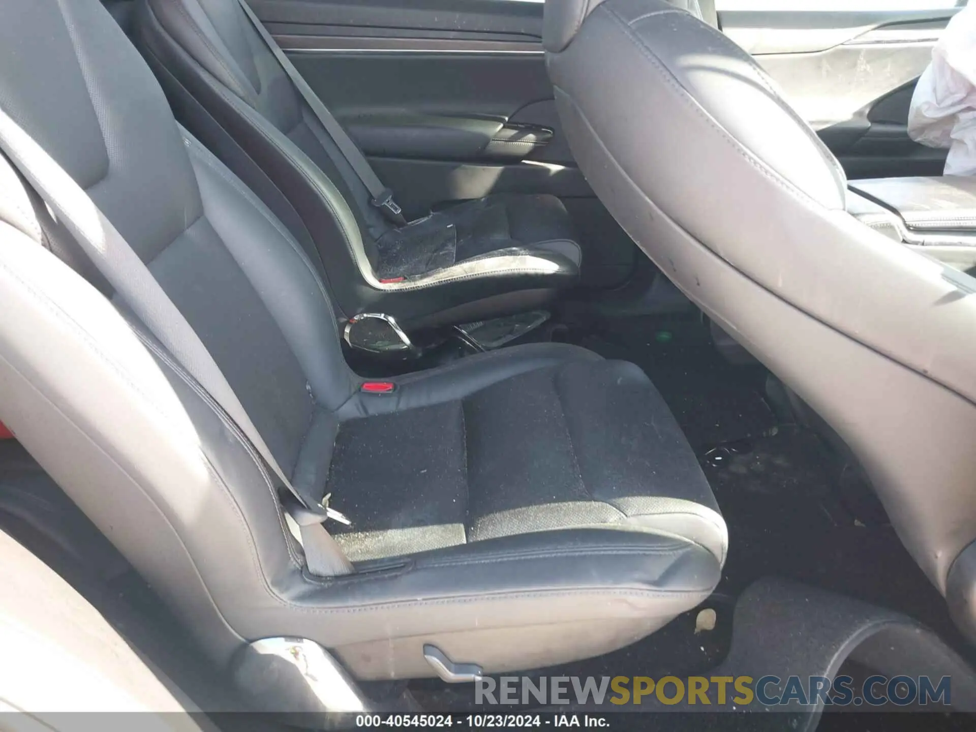8 Photograph of a damaged car 7SAXCBE52PF385047 TESLA MODEL X 2023