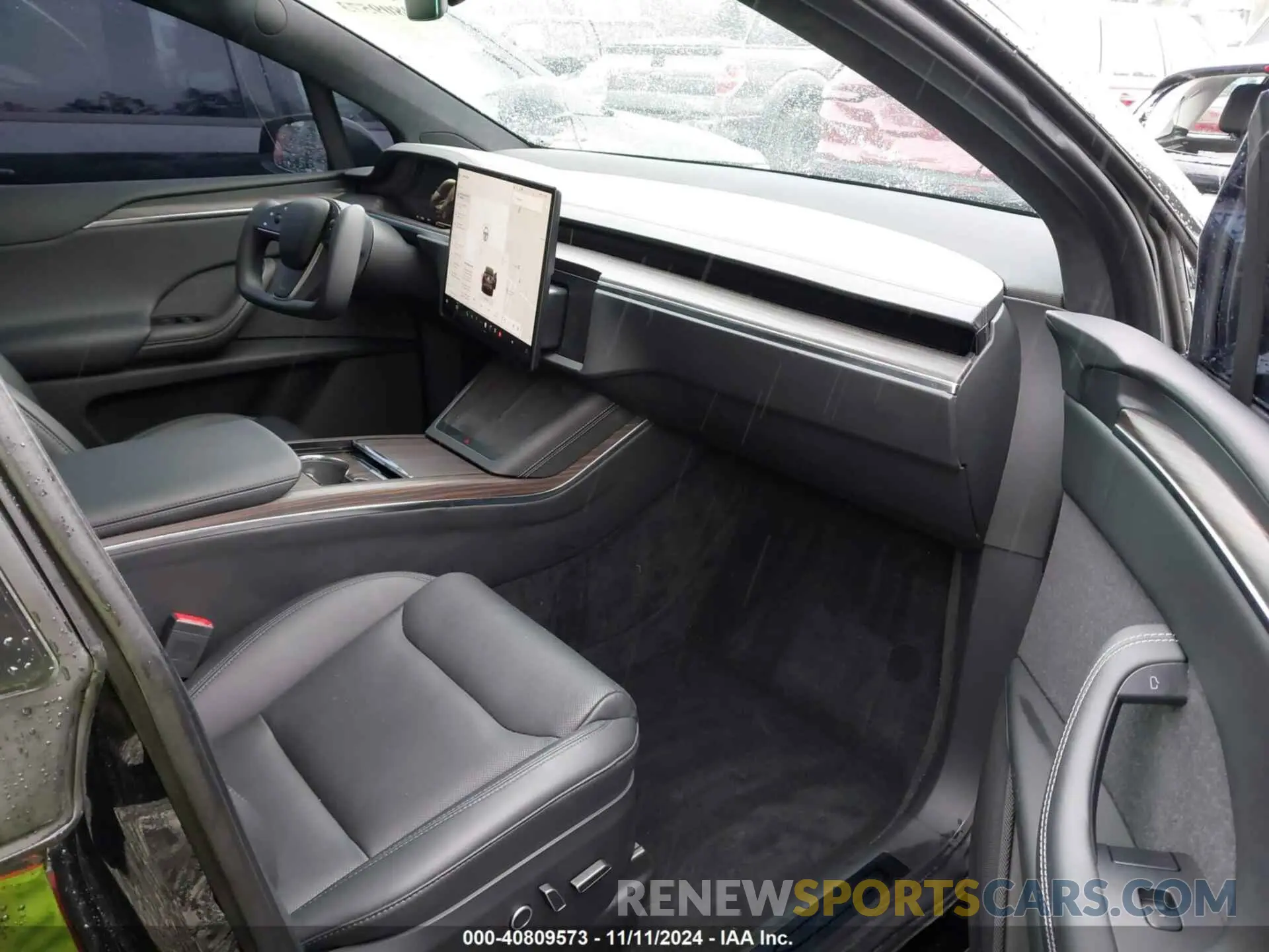 5 Photograph of a damaged car 7SAXCBE53PF378415 TESLA MODEL X 2023