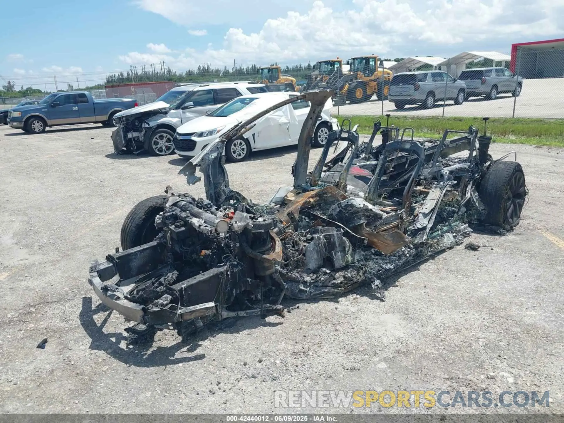 2 Photograph of a damaged car 7SAXCBE54PF368072 TESLA MODEL X 2023