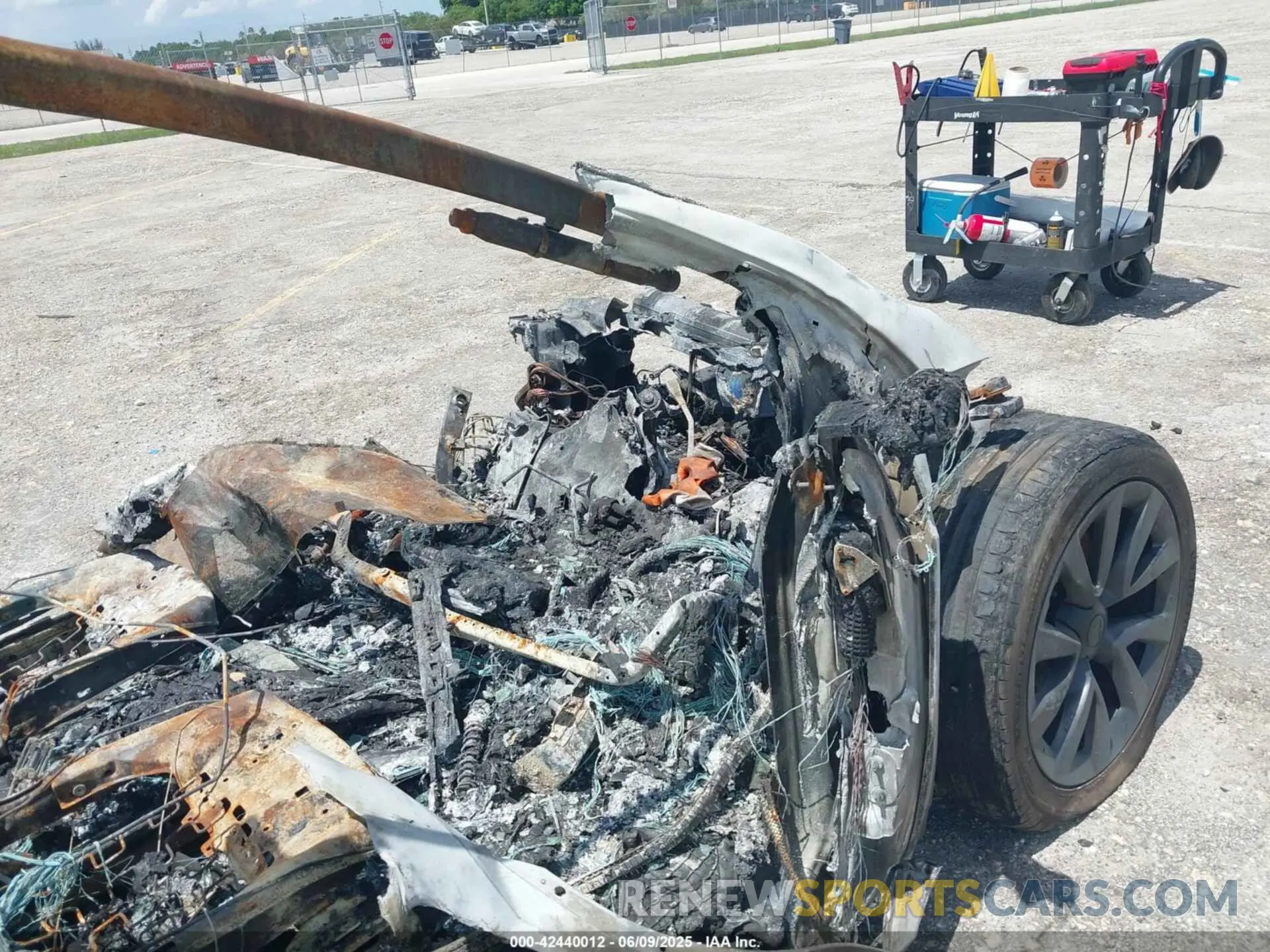 5 Photograph of a damaged car 7SAXCBE54PF368072 TESLA MODEL X 2023