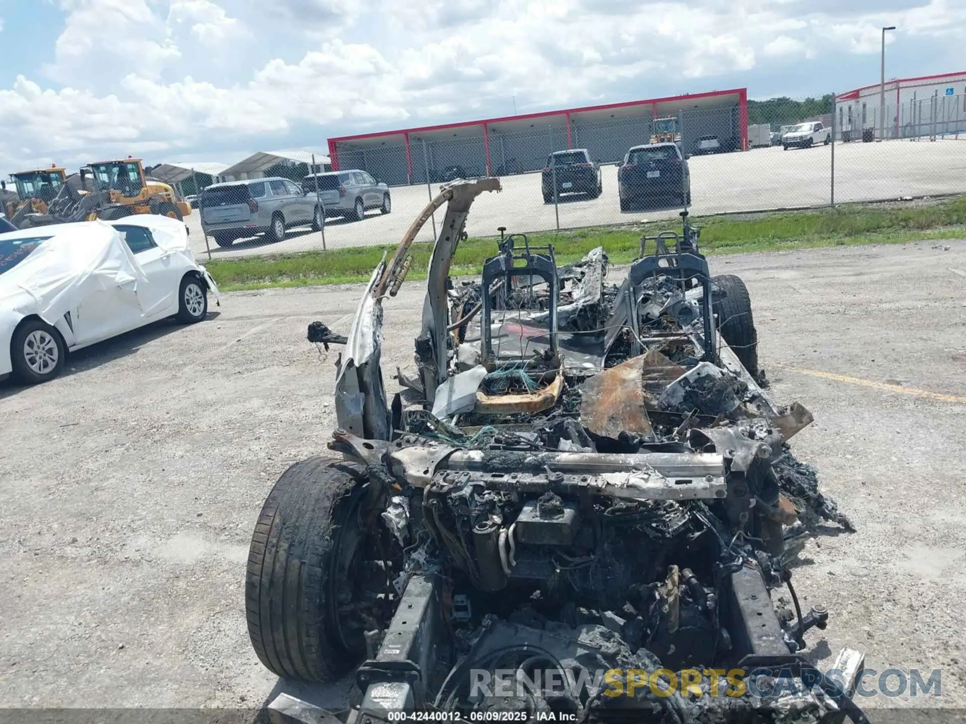 6 Photograph of a damaged car 7SAXCBE54PF368072 TESLA MODEL X 2023
