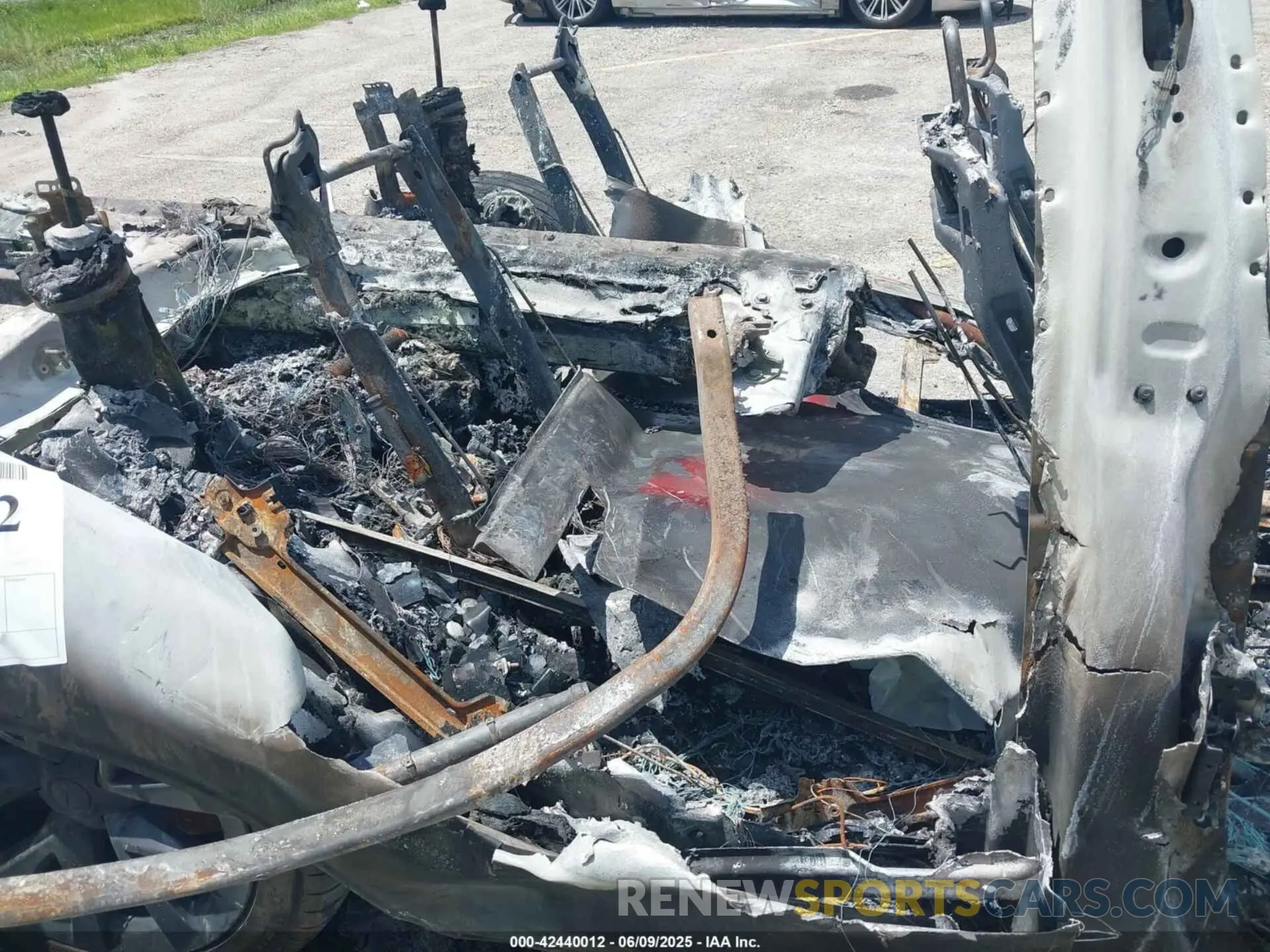 8 Photograph of a damaged car 7SAXCBE54PF368072 TESLA MODEL X 2023