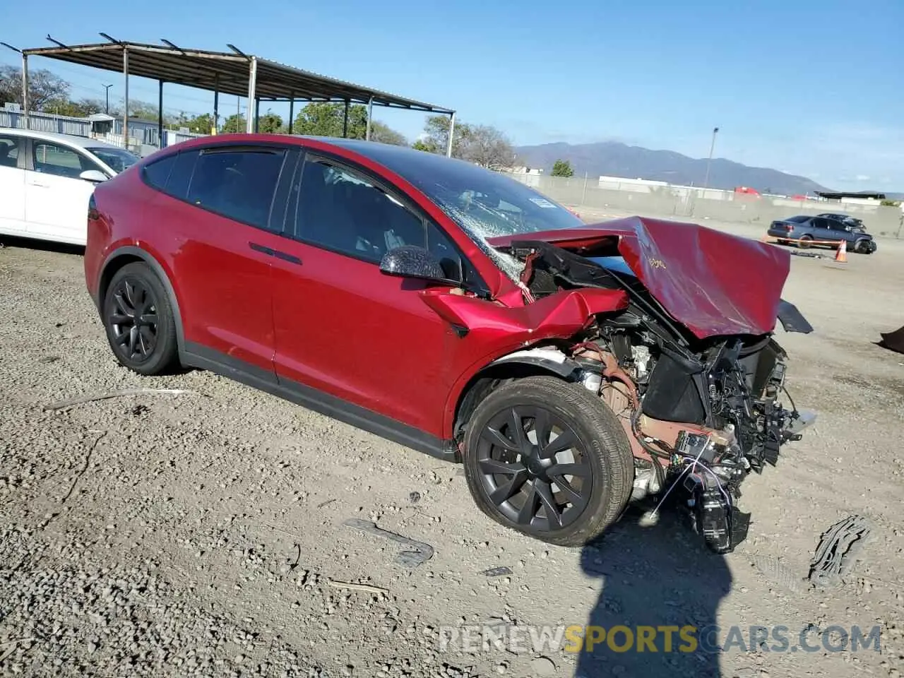 4 Photograph of a damaged car 7SAXCBE54PF426469 TESLA MODEL X 2023