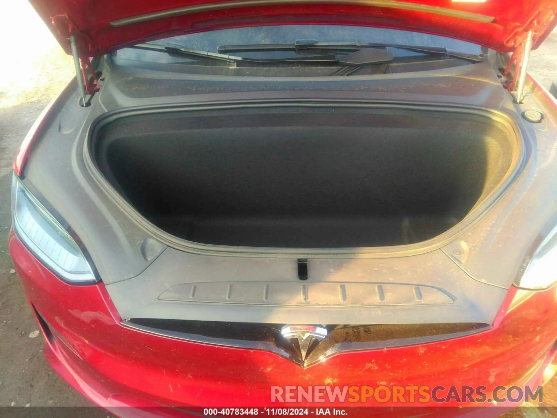 10 Photograph of a damaged car 7SAXCBE55PF416355 TESLA MODEL X 2023