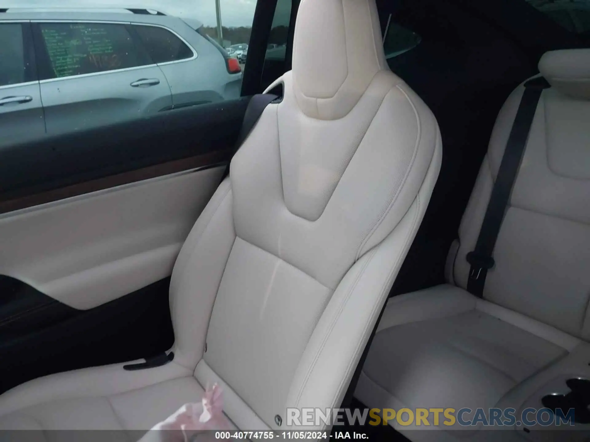 8 Photograph of a damaged car 7SAXCBE55PF425587 TESLA MODEL X 2023