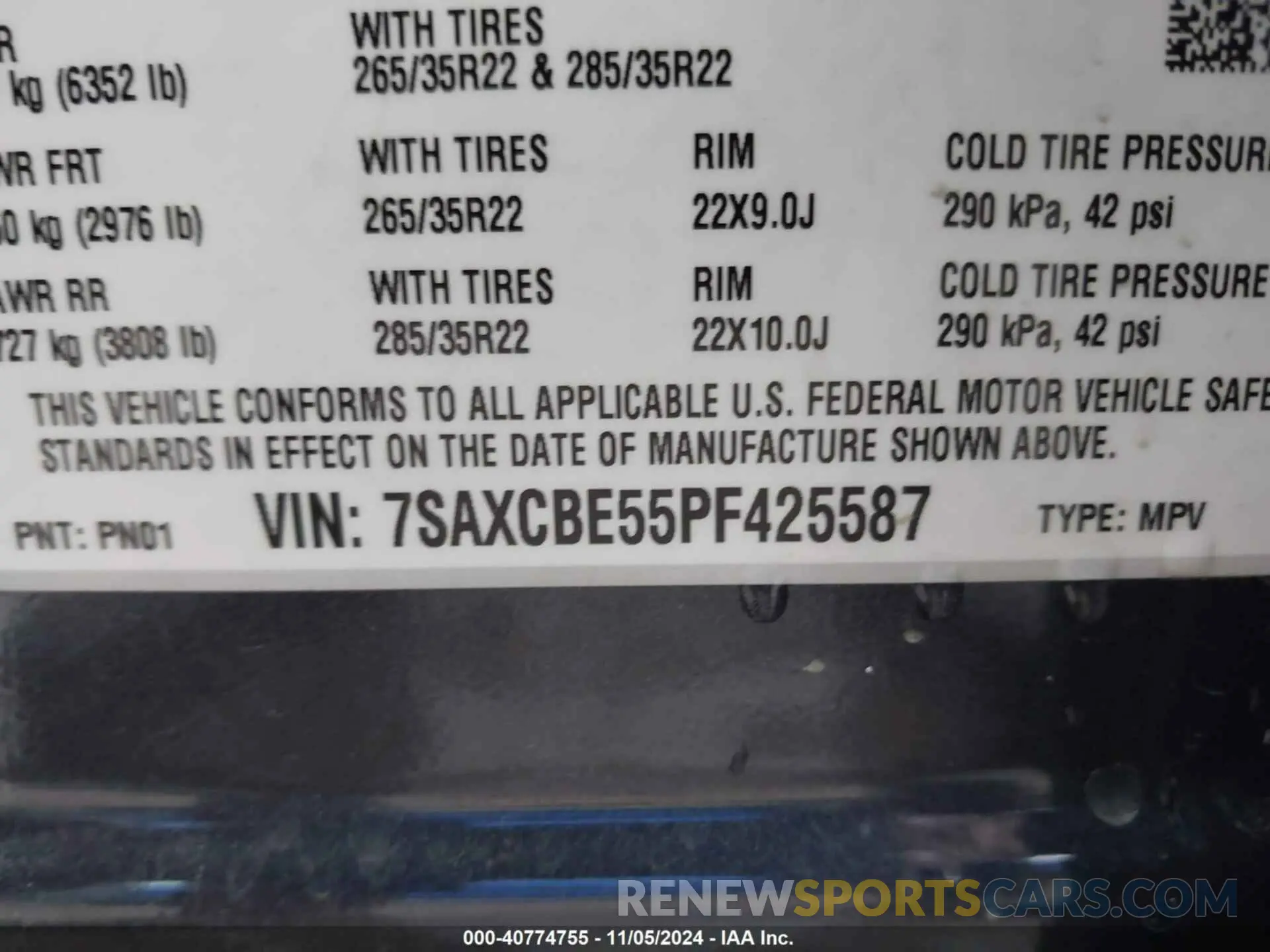 9 Photograph of a damaged car 7SAXCBE55PF425587 TESLA MODEL X 2023
