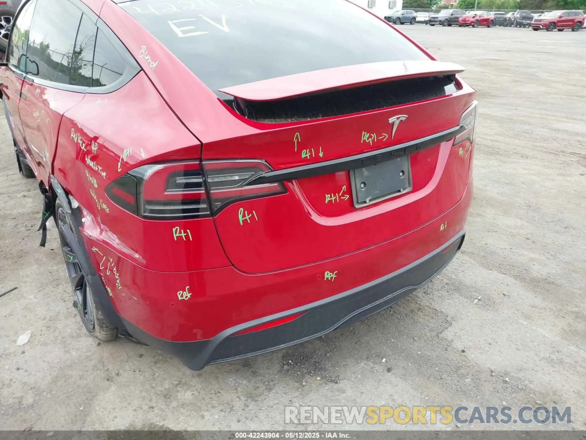 21 Photograph of a damaged car 7SAXCBE56PF368087 TESLA MODEL X 2023