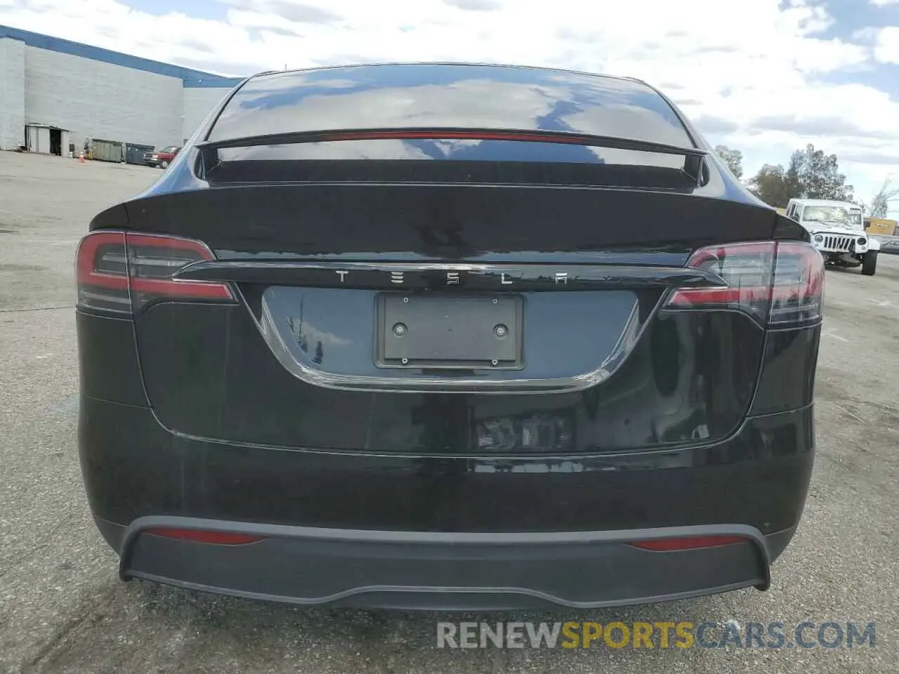6 Photograph of a damaged car 7SAXCBE56PF425582 TESLA MODEL X 2023
