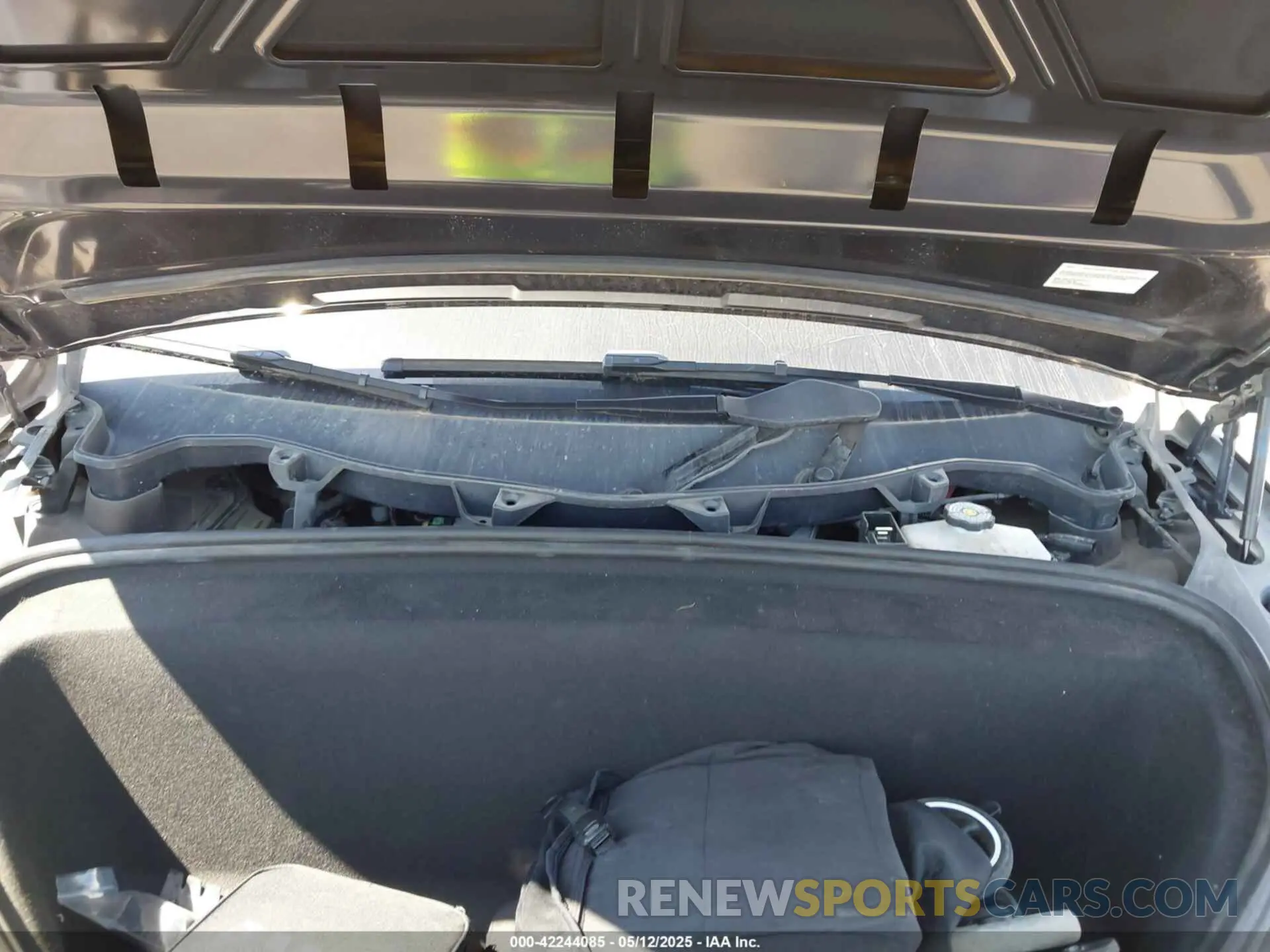 10 Photograph of a damaged car 7SAXCBE57PF384895 TESLA MODEL X 2023