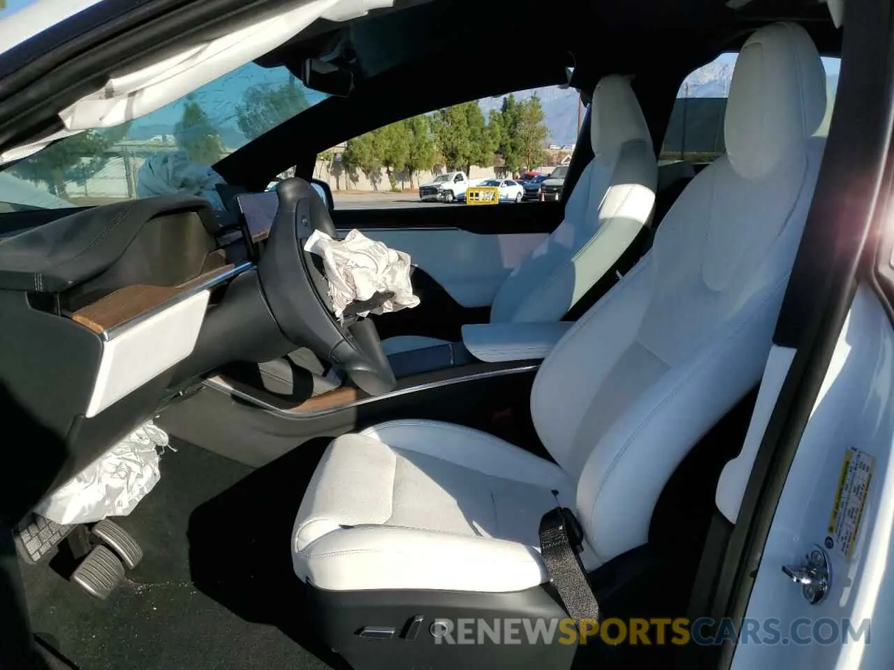 7 Photograph of a damaged car 7SAXCBE58PF383285 TESLA MODEL X 2023