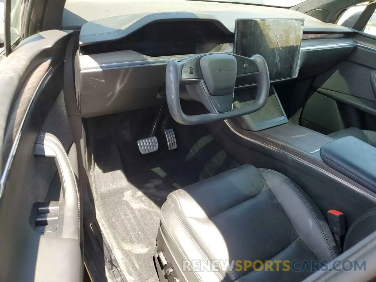 8 Photograph of a damaged car 7SAXCBE59PF377642 TESLA MODEL X 2023