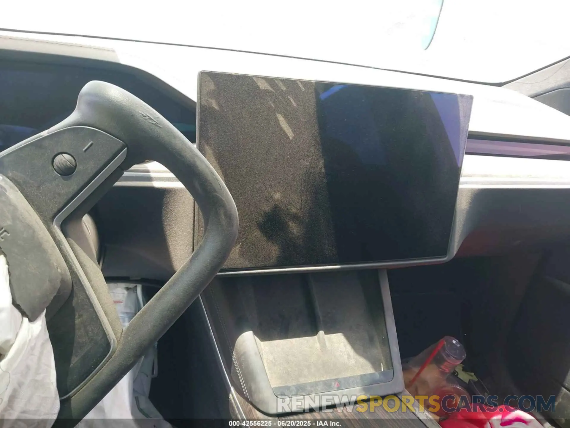 16 Photograph of a damaged car 7SAXCBE59PF395428 TESLA MODEL X 2023