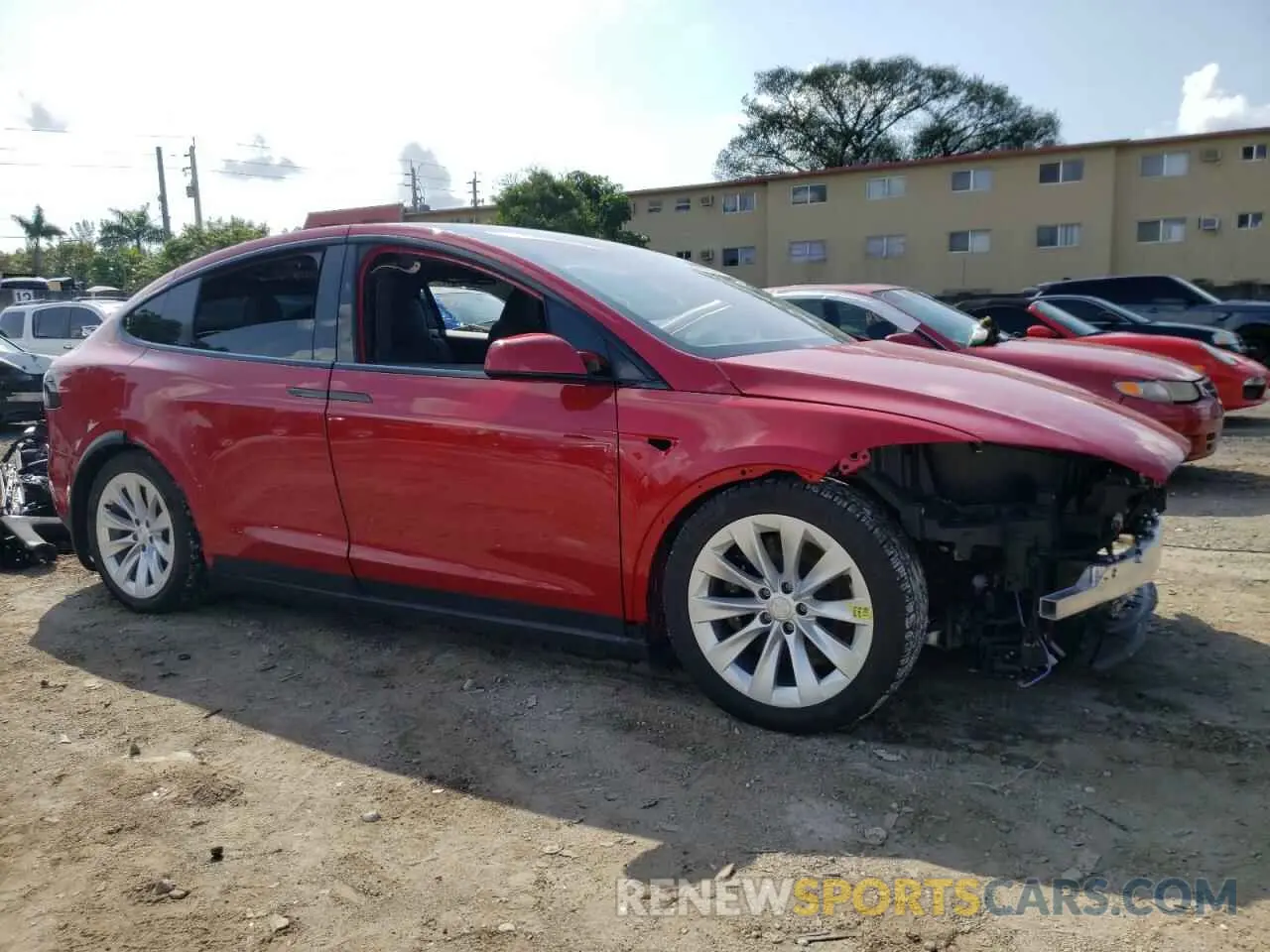 4 Photograph of a damaged car 7SAXCBE5XPF367136 TESLA MODEL X 2023
