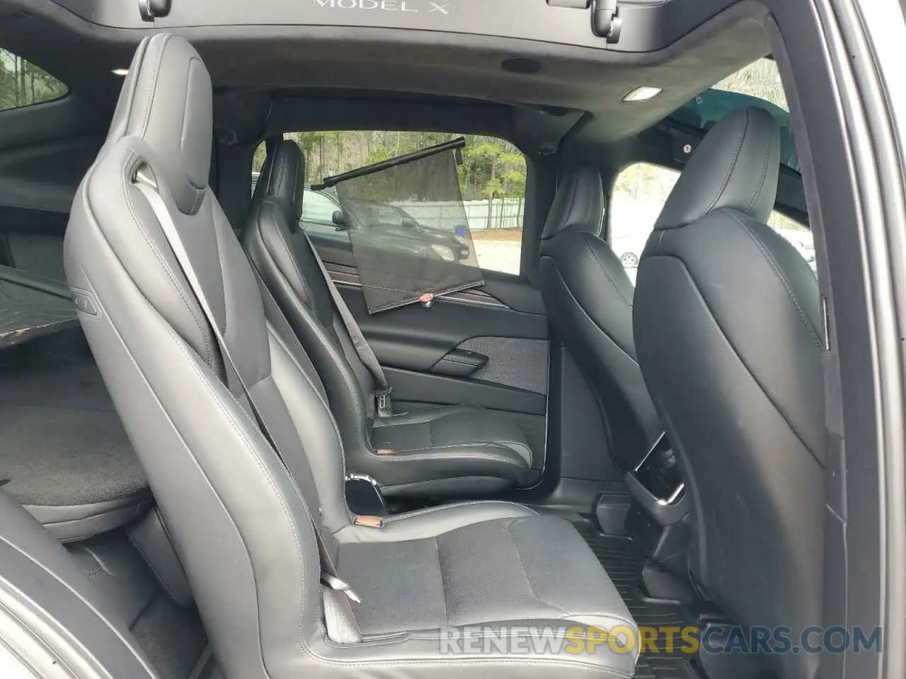 11 Photograph of a damaged car 7SAXCBE5XPF370425 TESLA MODEL X 2023