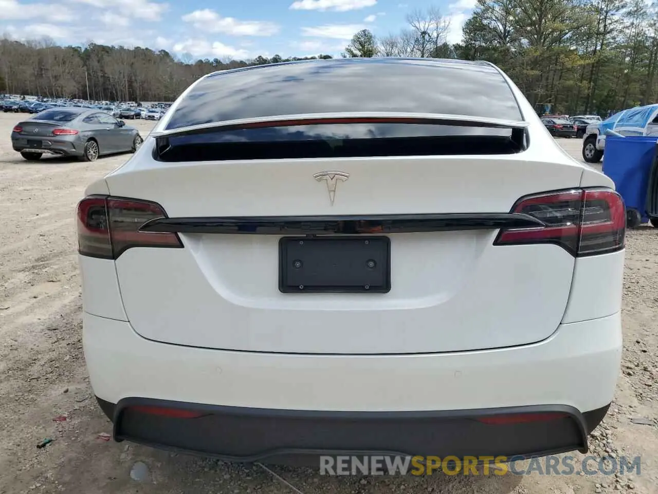 6 Photograph of a damaged car 7SAXCBE5XPF370425 TESLA MODEL X 2023