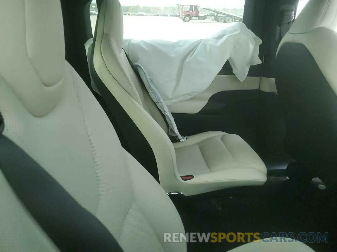 11 Photograph of a damaged car 7SAXCBE5XPF399262 TESLA MODEL X 2023