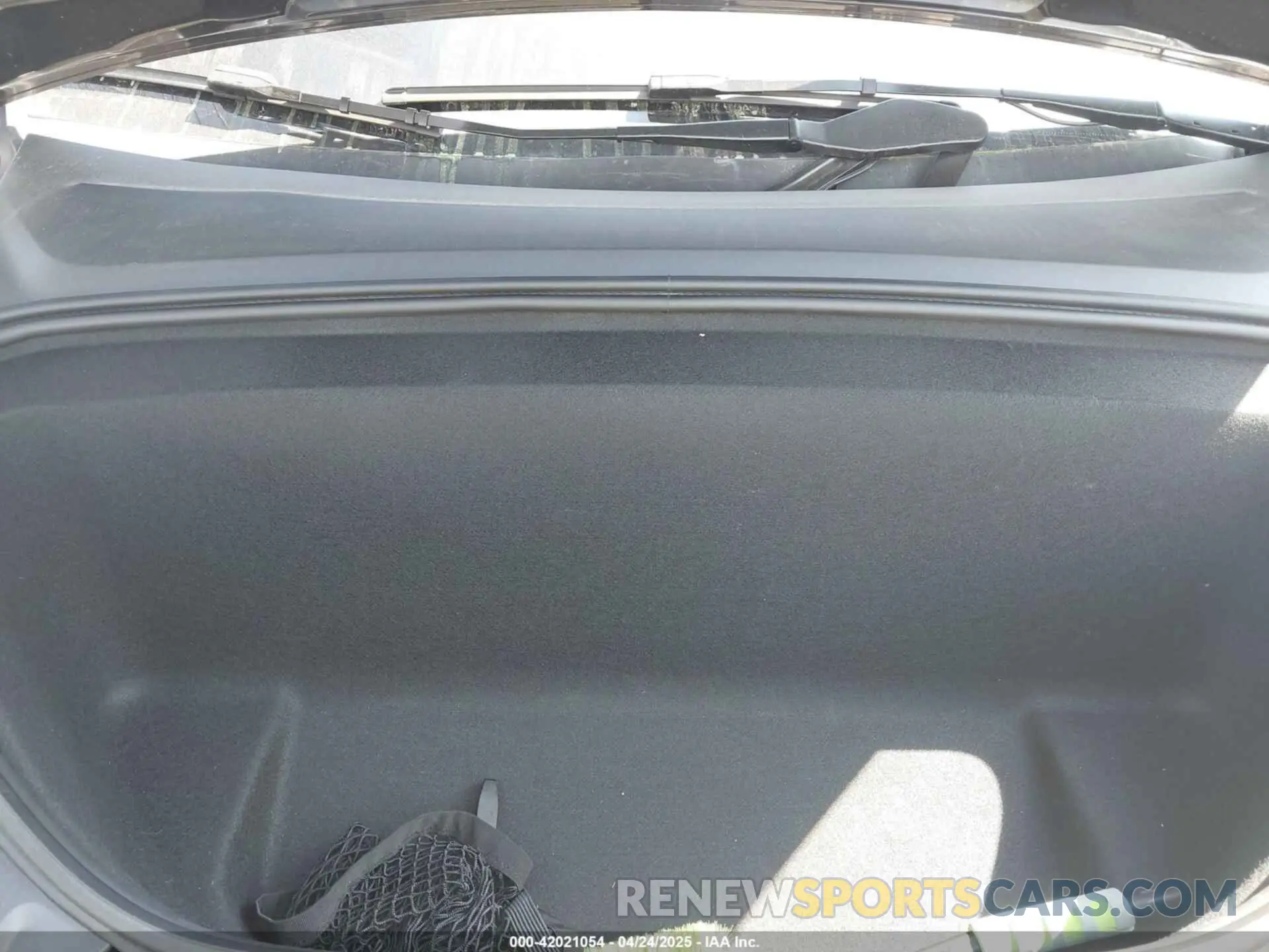 10 Photograph of a damaged car 7SAXCBE5XPF414293 TESLA MODEL X 2023