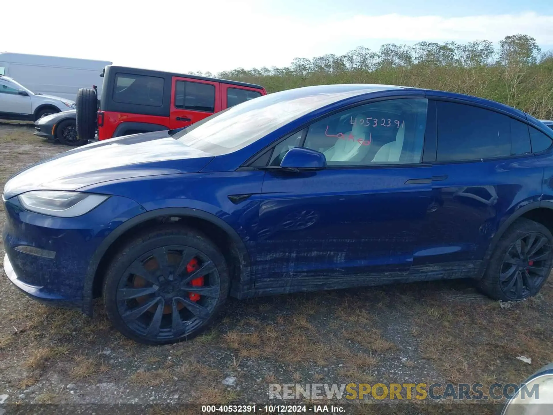 13 Photograph of a damaged car 7SAXCBE60PF386982 TESLA MODEL X 2023