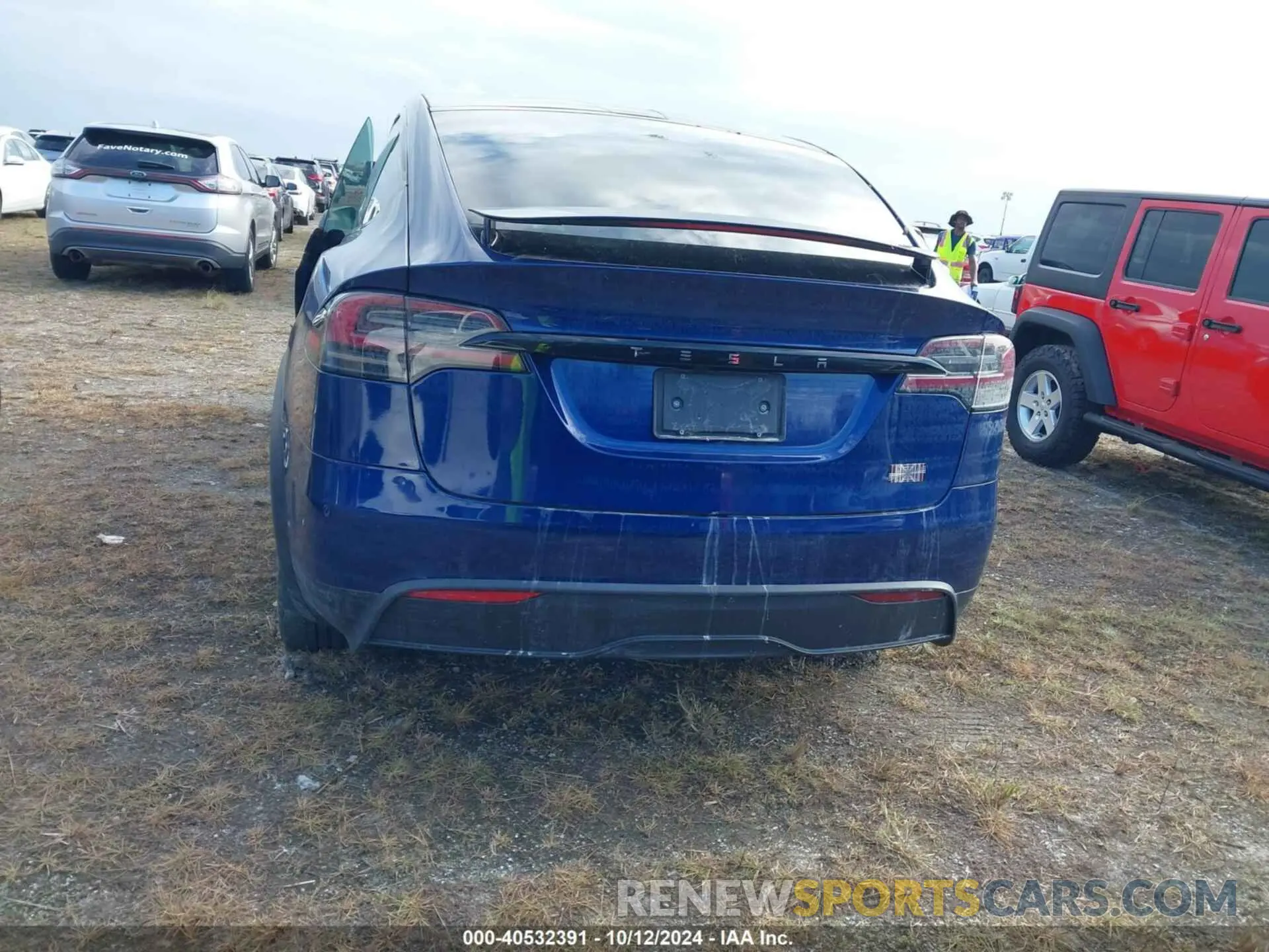 15 Photograph of a damaged car 7SAXCBE60PF386982 TESLA MODEL X 2023