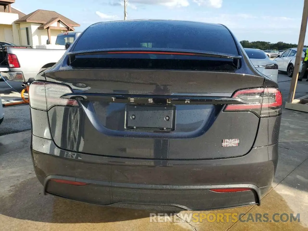 6 Photograph of a damaged car 7SAXCBE60PF423769 TESLA MODEL X 2023