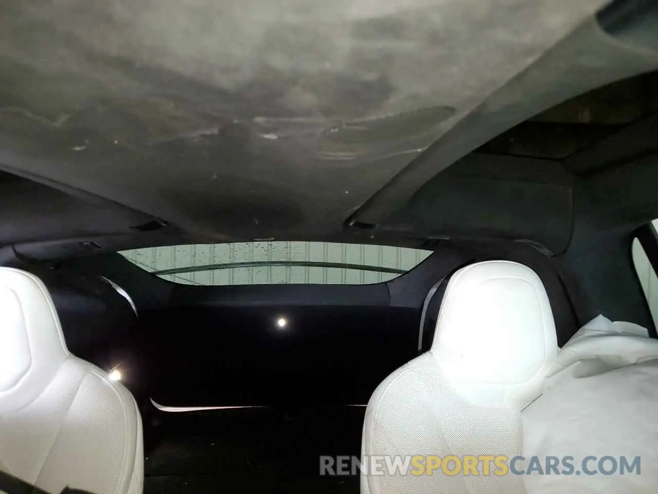 10 Photograph of a damaged car 7SAXCBE61PF375022 TESLA MODEL X 2023