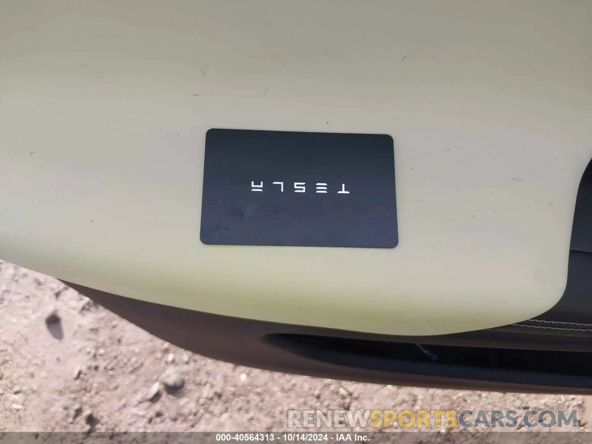 11 Photograph of a damaged car 7SAXCBE61PF418340 TESLA MODEL X 2023
