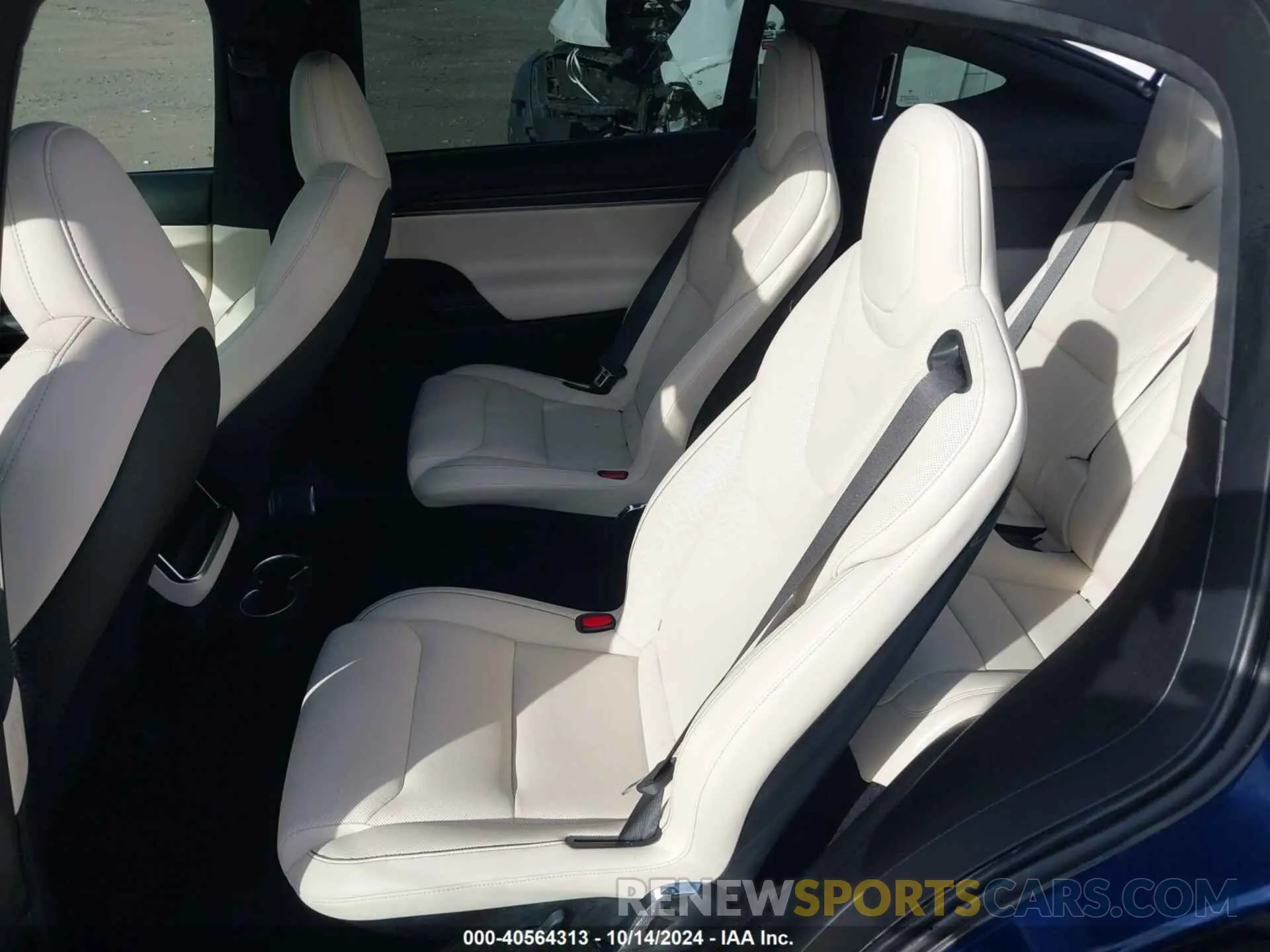 8 Photograph of a damaged car 7SAXCBE61PF418340 TESLA MODEL X 2023