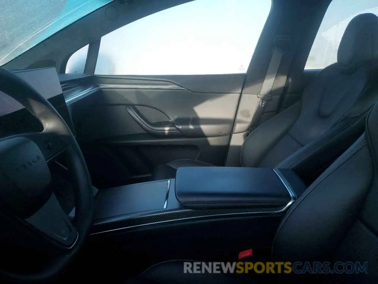 7 Photograph of a damaged car 7SAXCBE62PF384618 TESLA MODEL X 2023