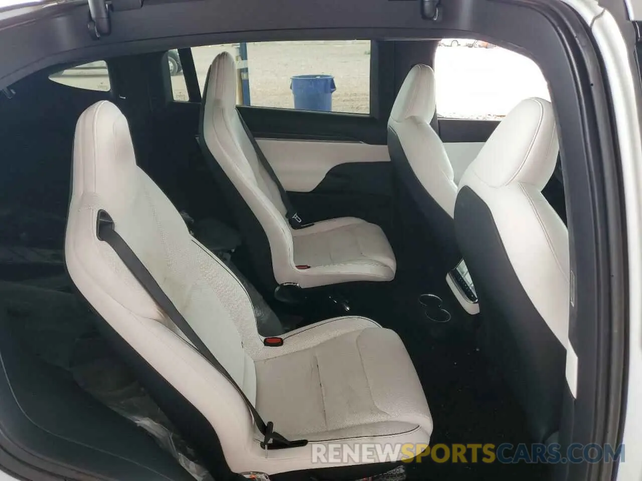 10 Photograph of a damaged car 7SAXCBE64PF405369 TESLA MODEL X 2023