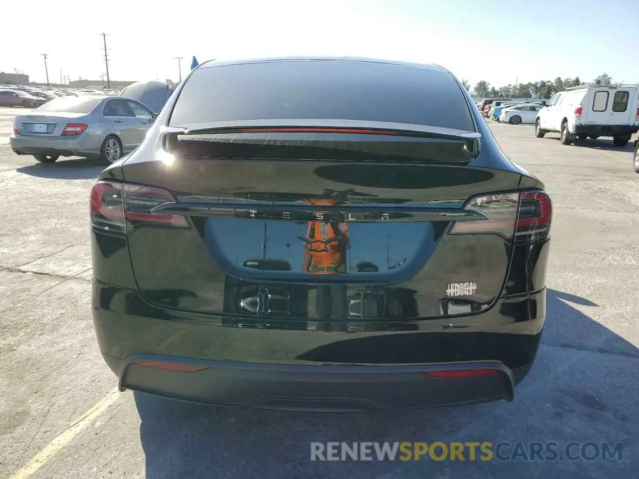 6 Photograph of a damaged car 7SAXCBE65PF418874 TESLA MODEL X 2023