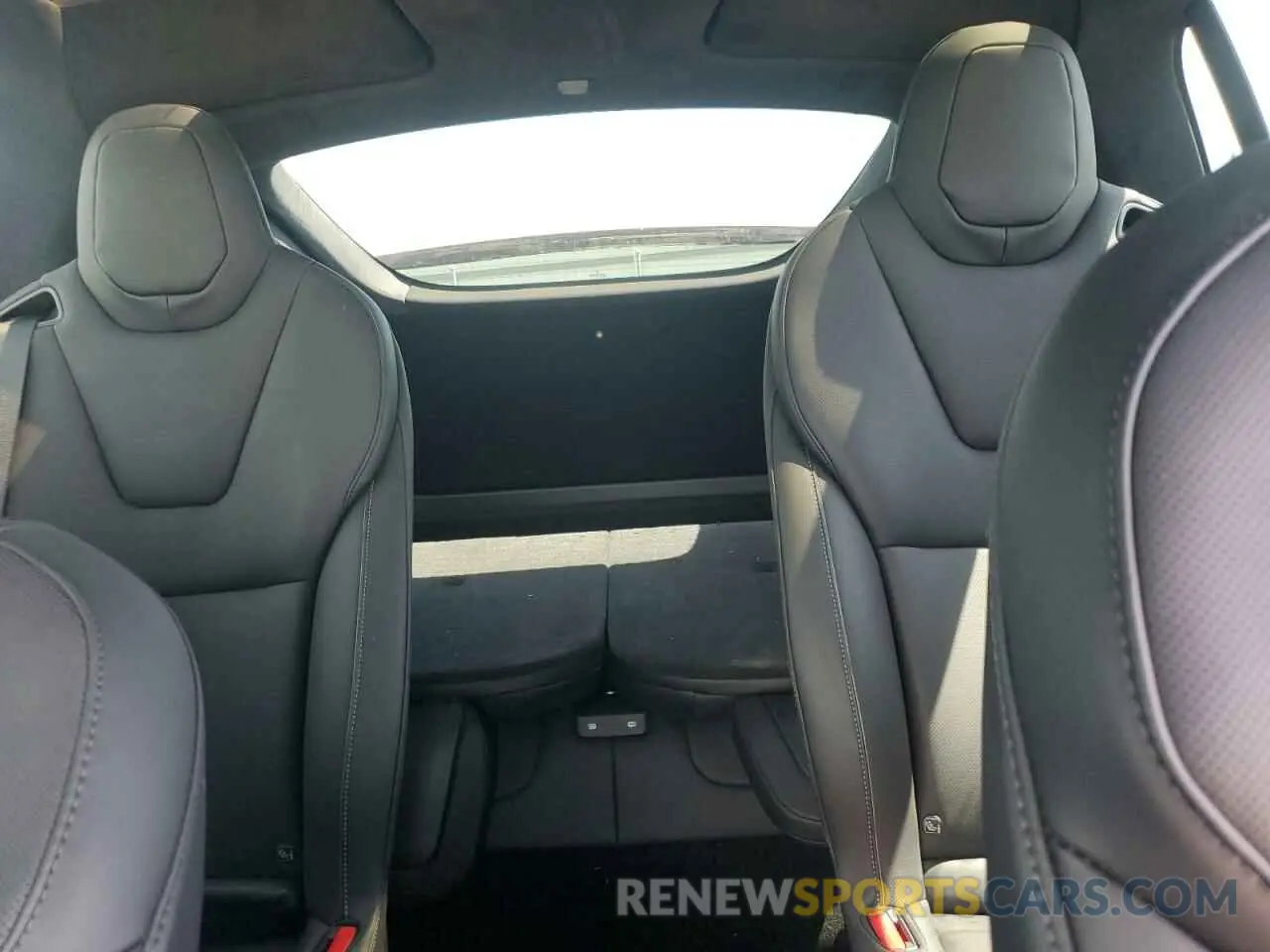 10 Photograph of a damaged car 7SAXCBE66PF427020 TESLA MODEL X 2023