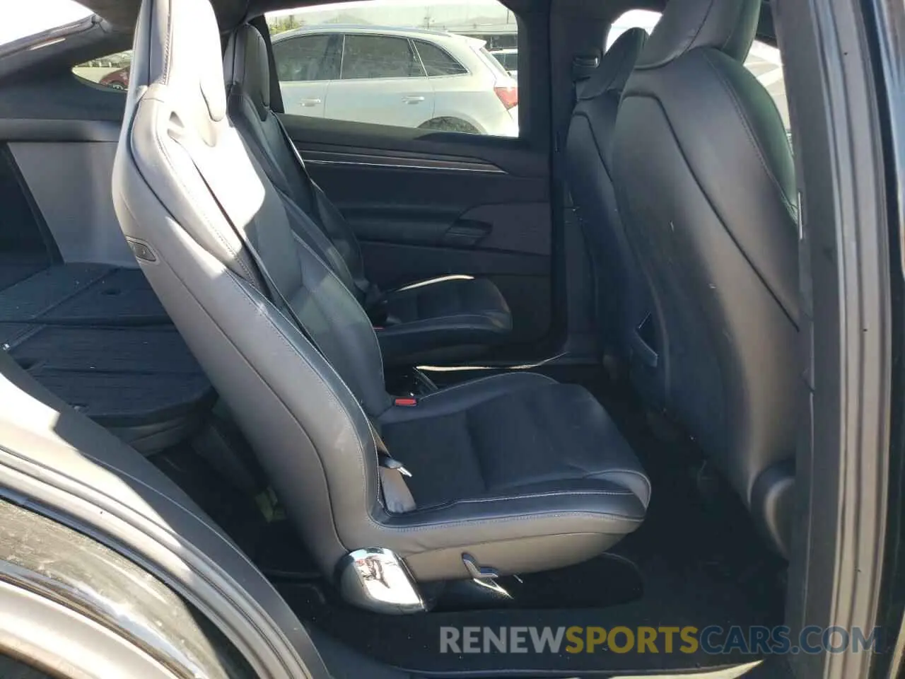 11 Photograph of a damaged car 7SAXCBE67PF387899 TESLA MODEL X 2023