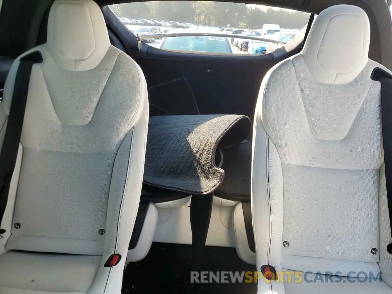 10 Photograph of a damaged car 7SAXCBE69PF395647 TESLA MODEL X 2023