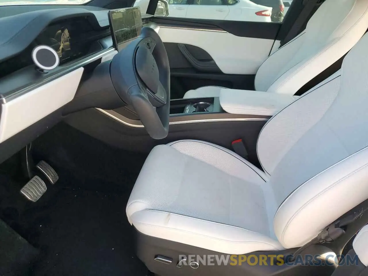 7 Photograph of a damaged car 7SAXCBE69PF395647 TESLA MODEL X 2023