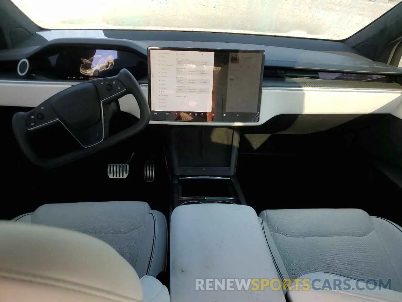 8 Photograph of a damaged car 7SAXCBE69PF395647 TESLA MODEL X 2023
