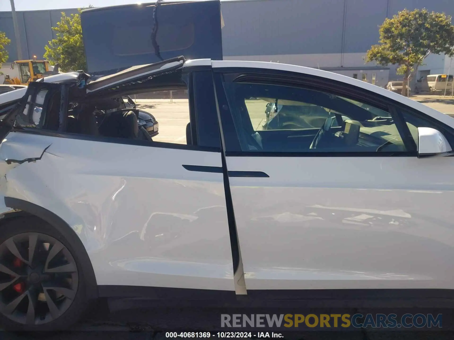 13 Photograph of a damaged car 7SAXCBE69PF410115 TESLA MODEL X 2023