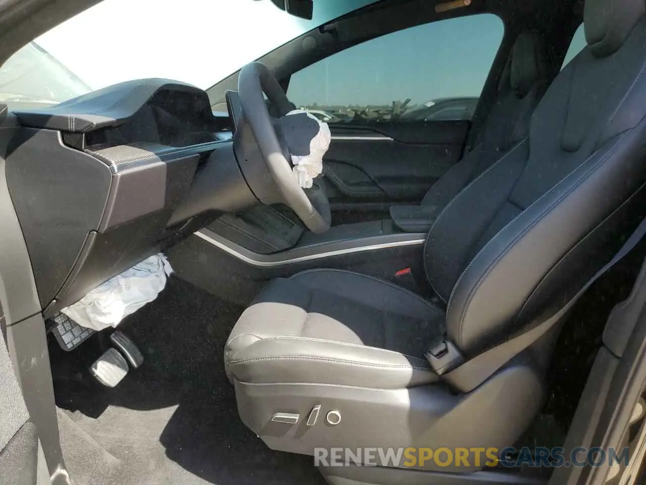 7 Photograph of a damaged car 7SAXCBE69PF425908 TESLA MODEL X 2023