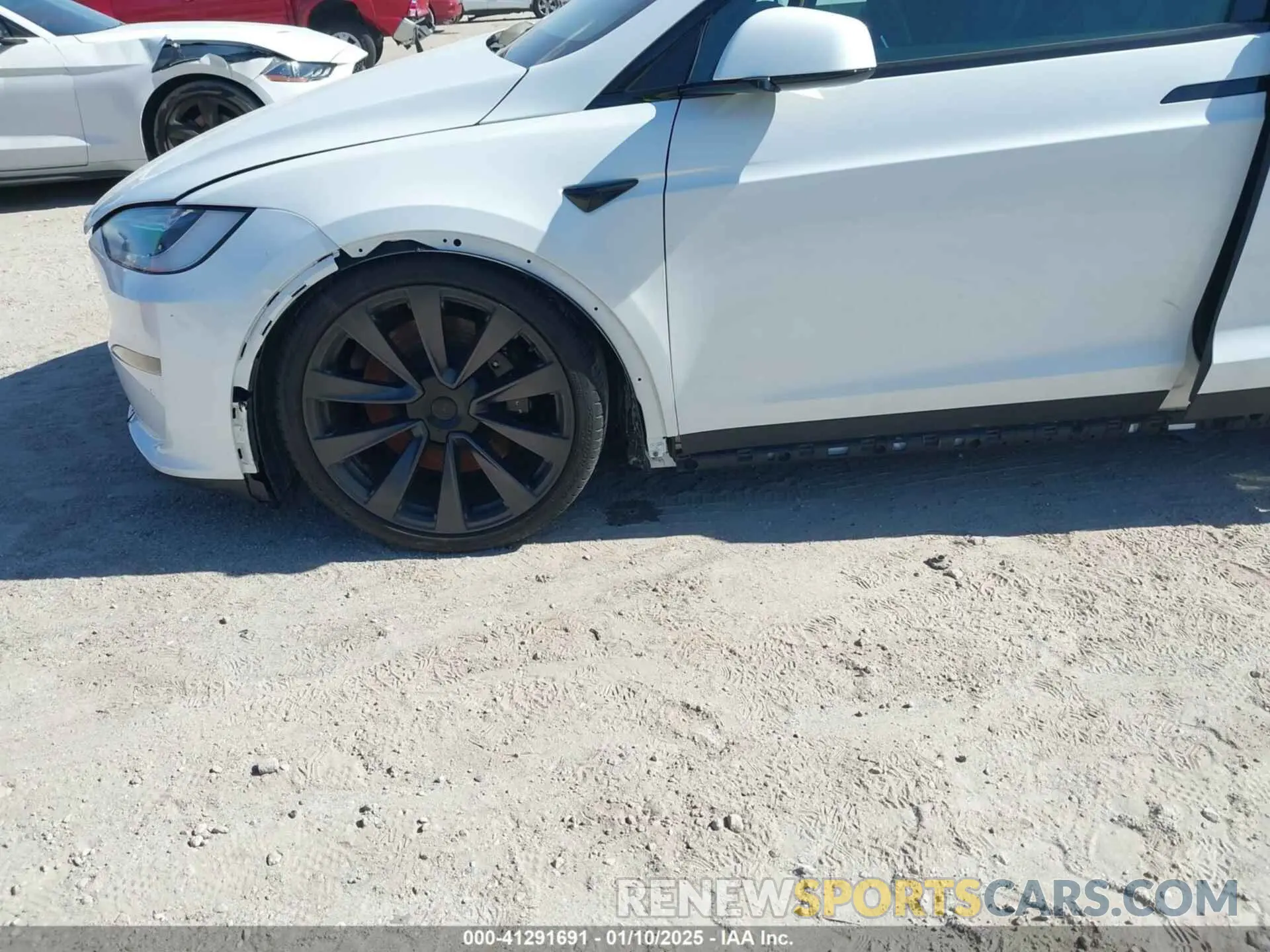 6 Photograph of a damaged car 7SAXCDE50PF381719 TESLA MODEL X 2023