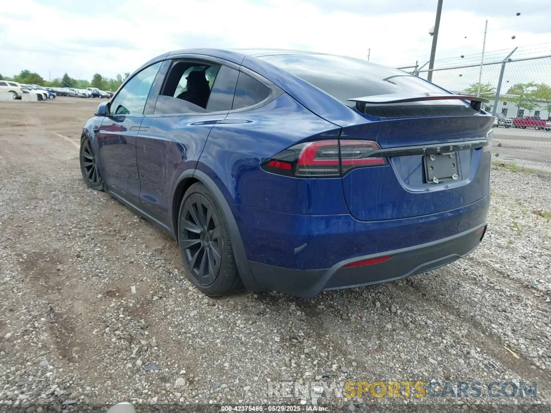 3 Photograph of a damaged car 7SAXCDE51PF404702 TESLA MODEL X 2023