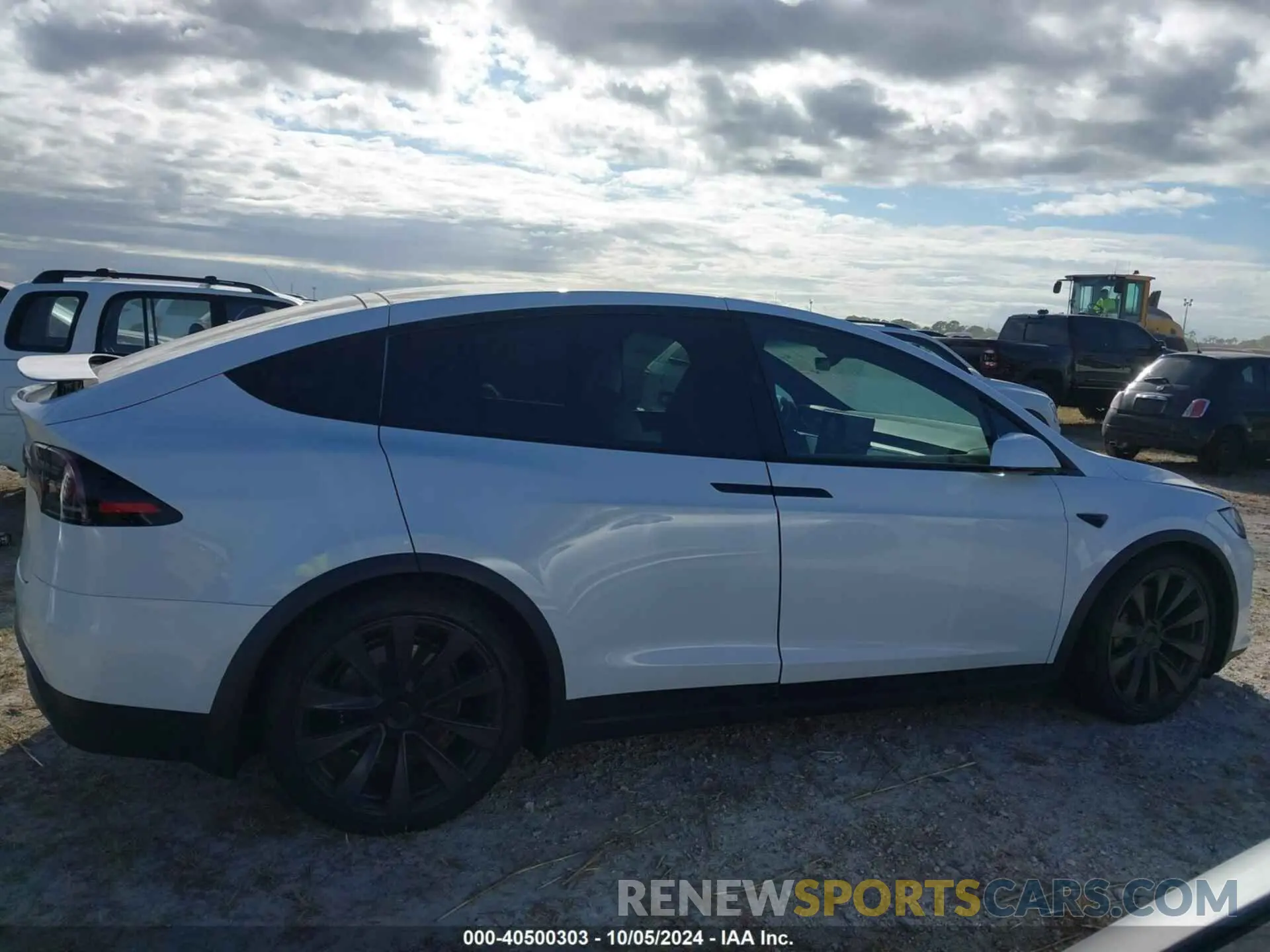 13 Photograph of a damaged car 7SAXCDE51PF424917 TESLA MODEL X 2023